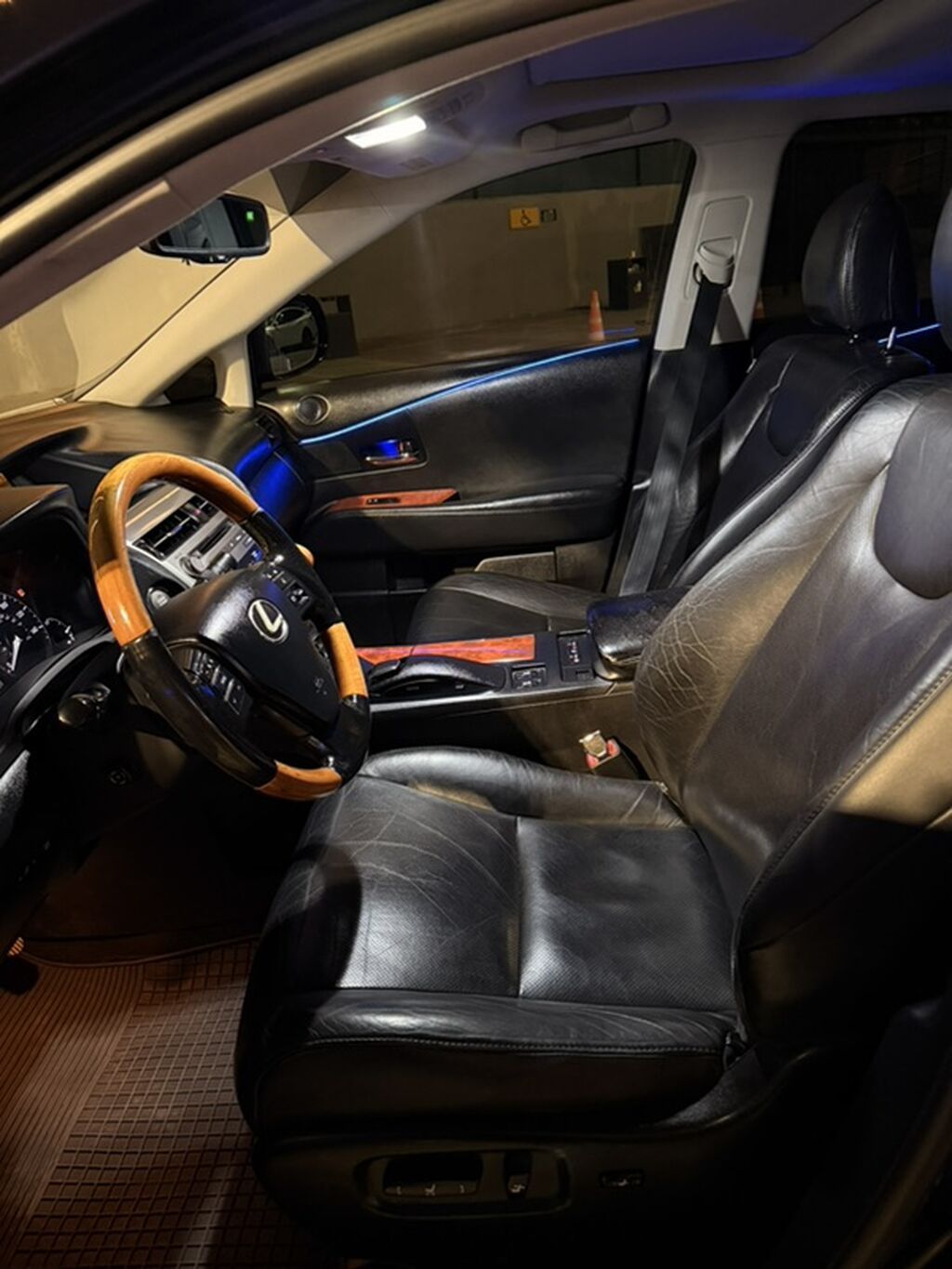 Lexus RX: 2010 г., 3.5 л, Автомат, Бензин, Кроссовер: фото 7