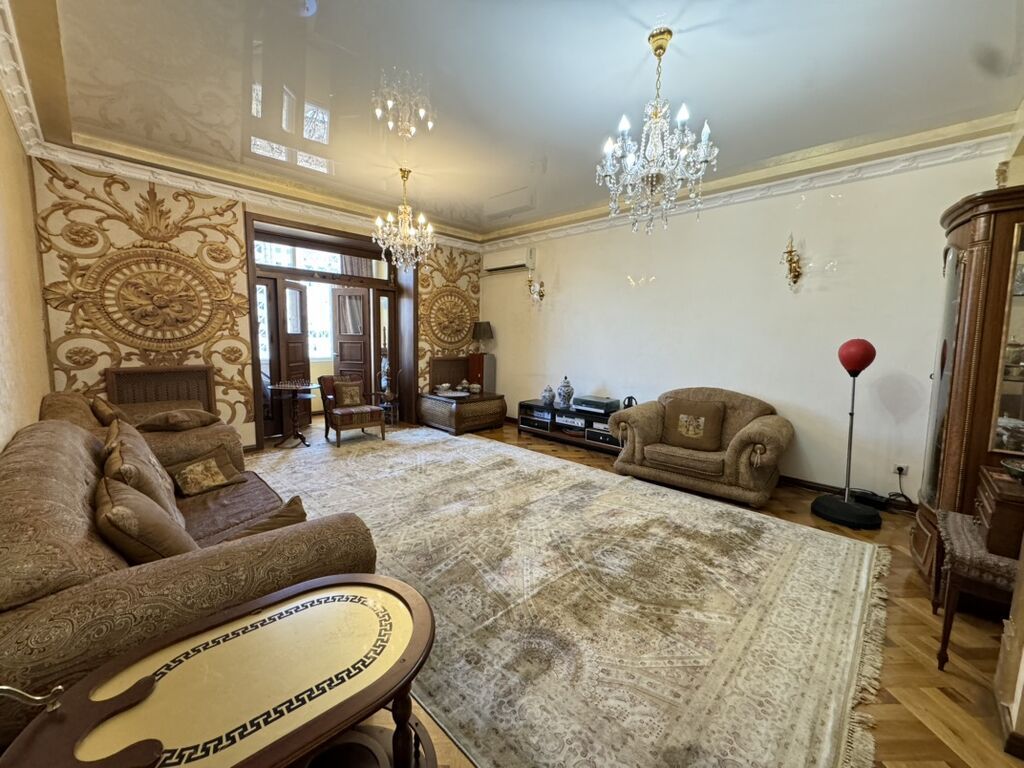 5 комнат, 210 м², бульвар Эркиндик Элитка, 6 этаж, Косметический ремонт: фото 2