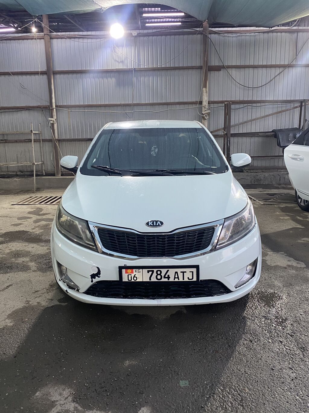 Kia Rio: 2015 г., 1.4 л, Механика, Бензин: фото 2