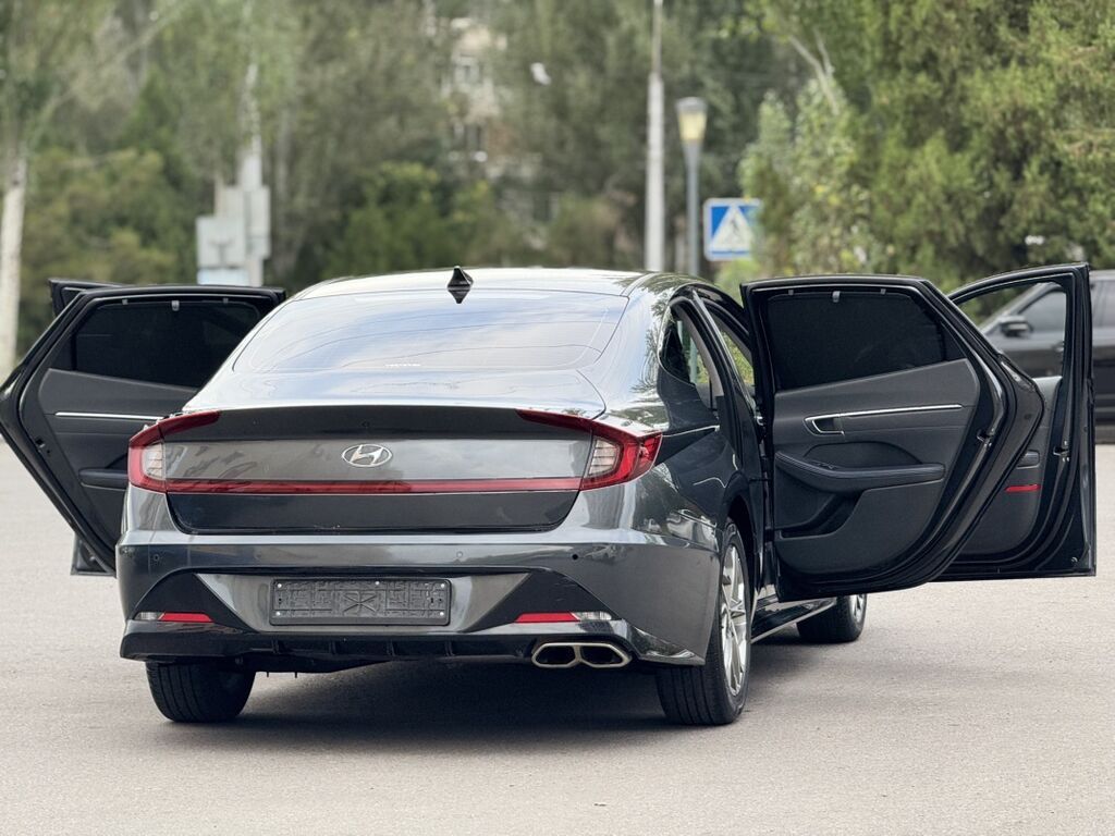 Hyundai Sonata: 2020 г., 1.6 л, Автомат, Бензин, Седан: фото 2