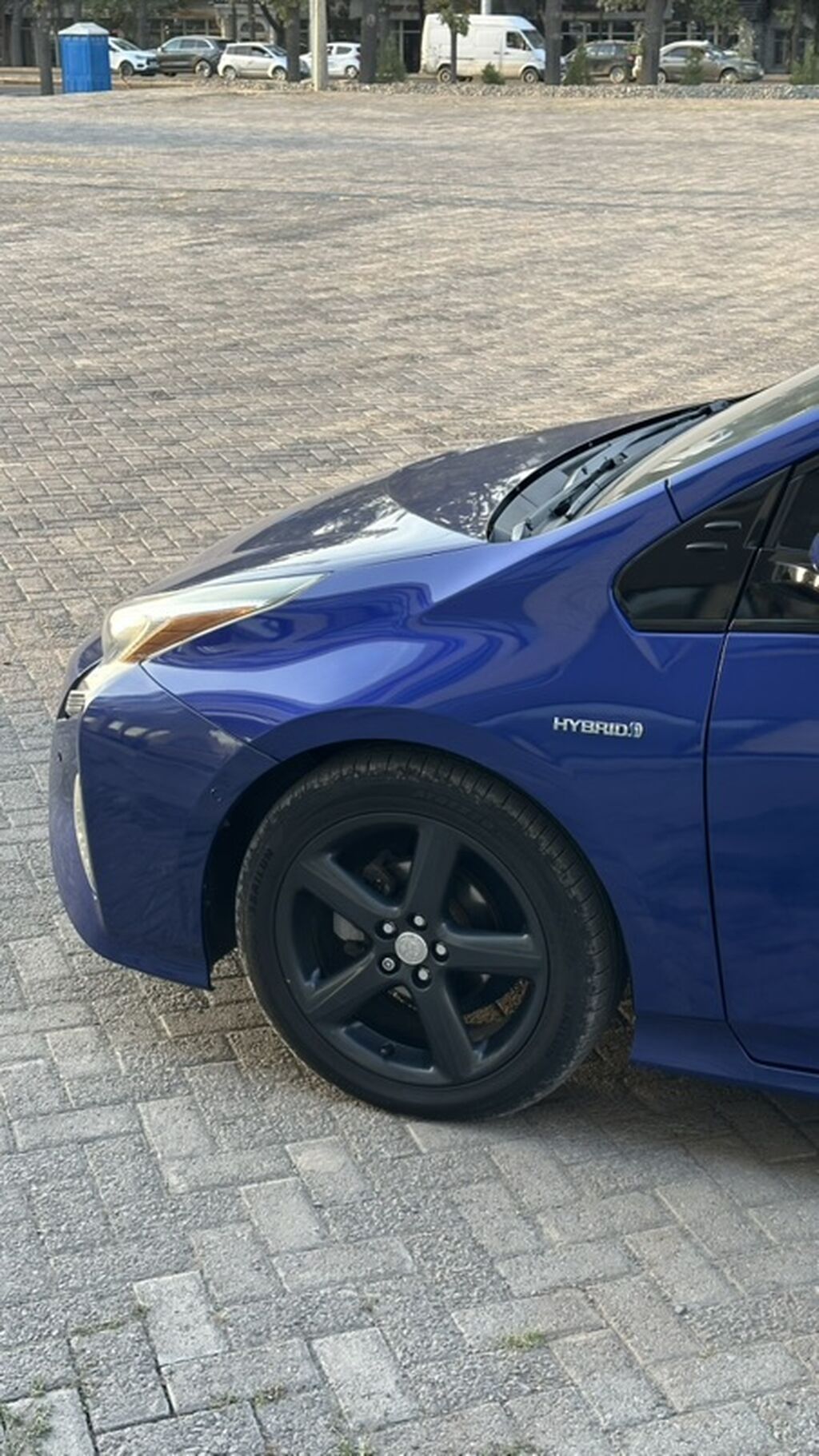 Toyota Prius: 2018 г., Гибрид, Хэтчбэк: фото 3