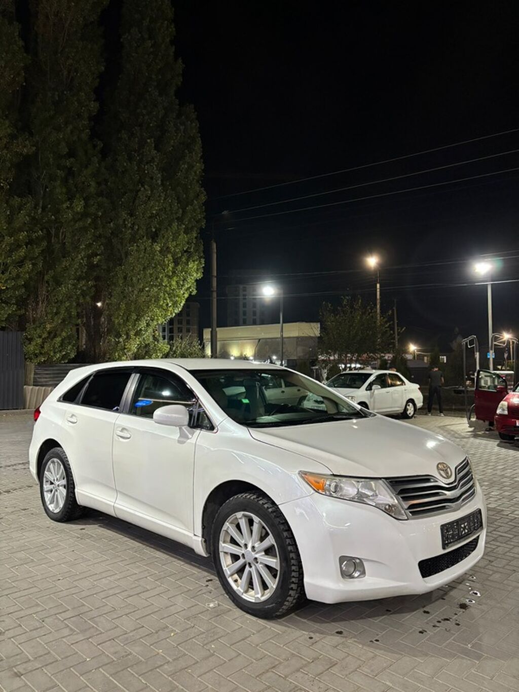Toyota Venza: 2010 г., 2.7 л, Автомат, Бензин, Кроссовер: фото 3