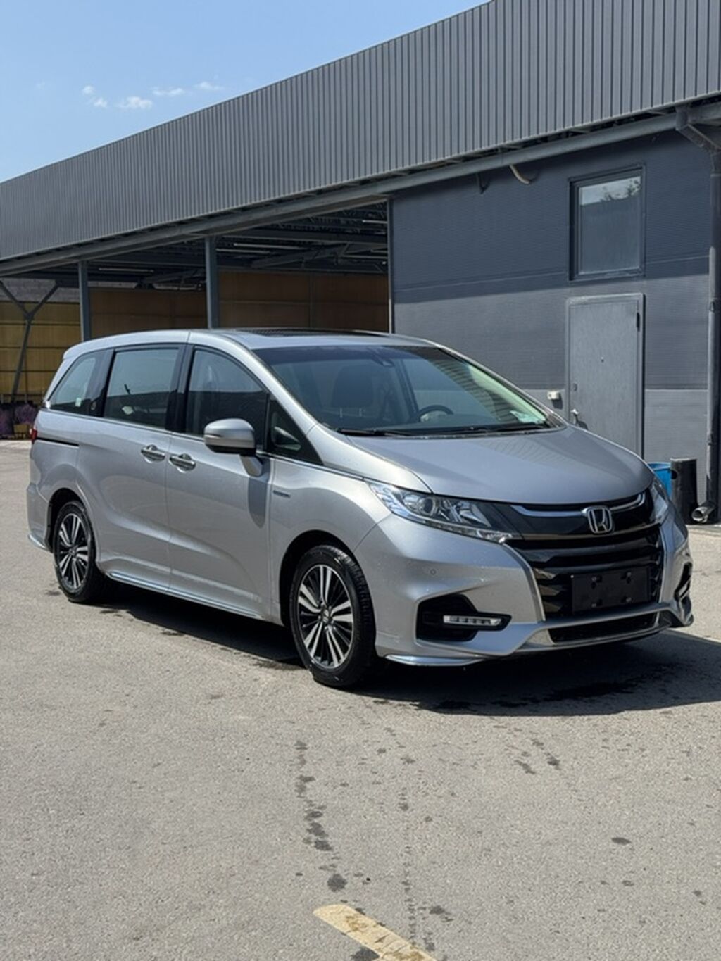 Honda Odyssey: 2020 г., 2 л, Автомат, Гибрид, Минивэн: фото 3