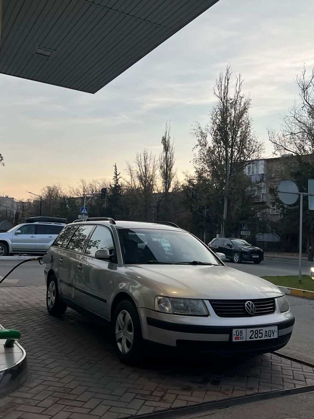 Volkswagen Passat: 1999 г., 1.8 л, Механика, Бензин, Универсал: фото 1