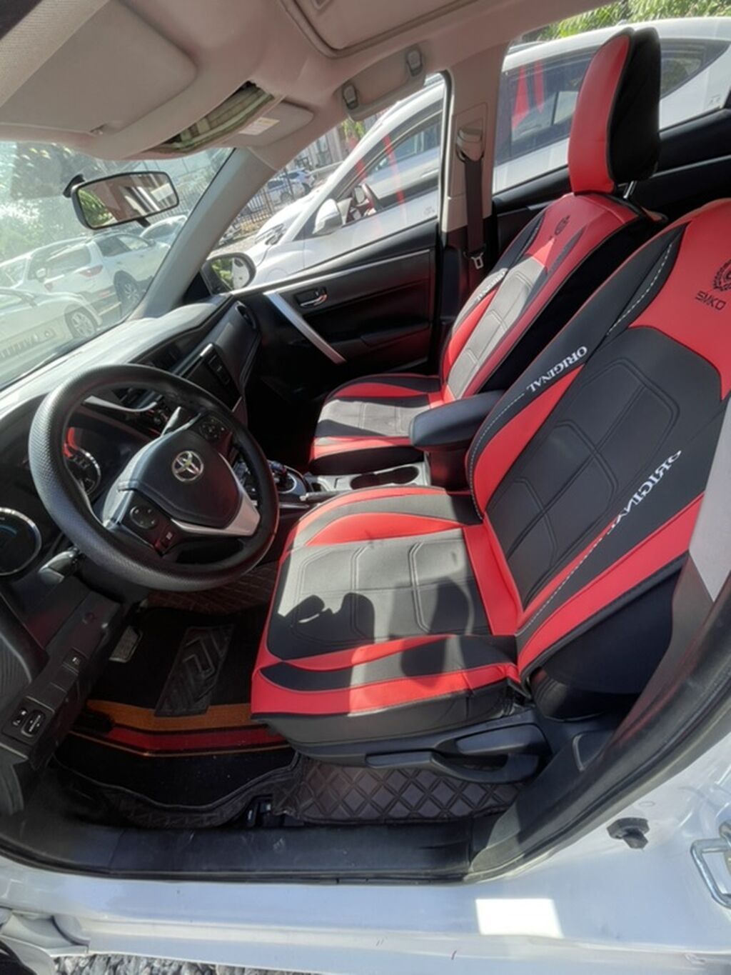 Toyota Auris: 2019 г., 1.8 л, Хэтчбэк: фото 4