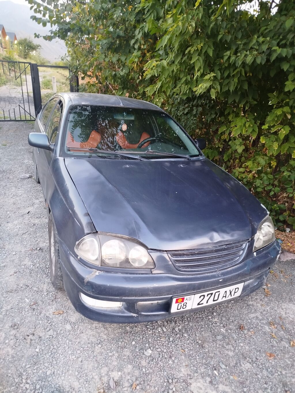 Toyota Avensis: 1999 г., 1.6 л, Механика, Бензин, Седан: фото 2