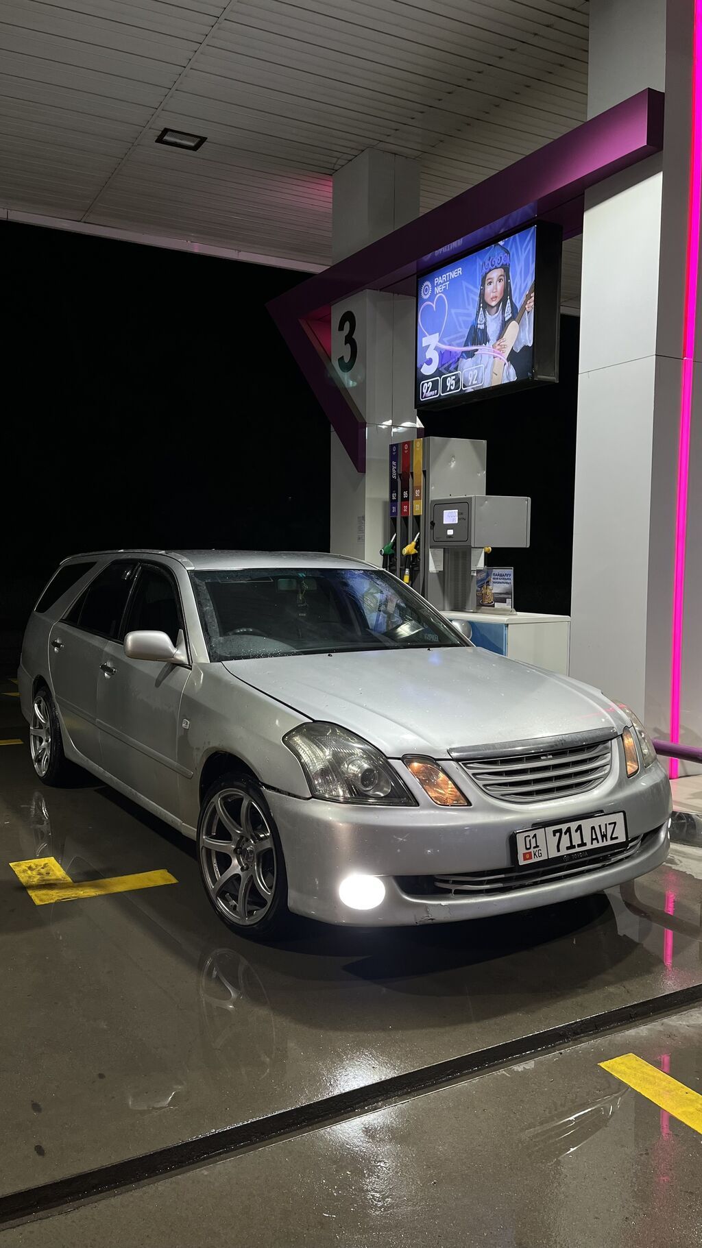 Toyota Mark II: 2002 г., 2 л, Автомат, Универсал: фото 8