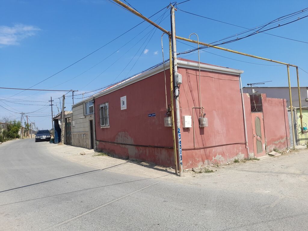 Binəqədi qəs. 2 otaqlı, 71 kv. m, Kredit var, Orta təmir