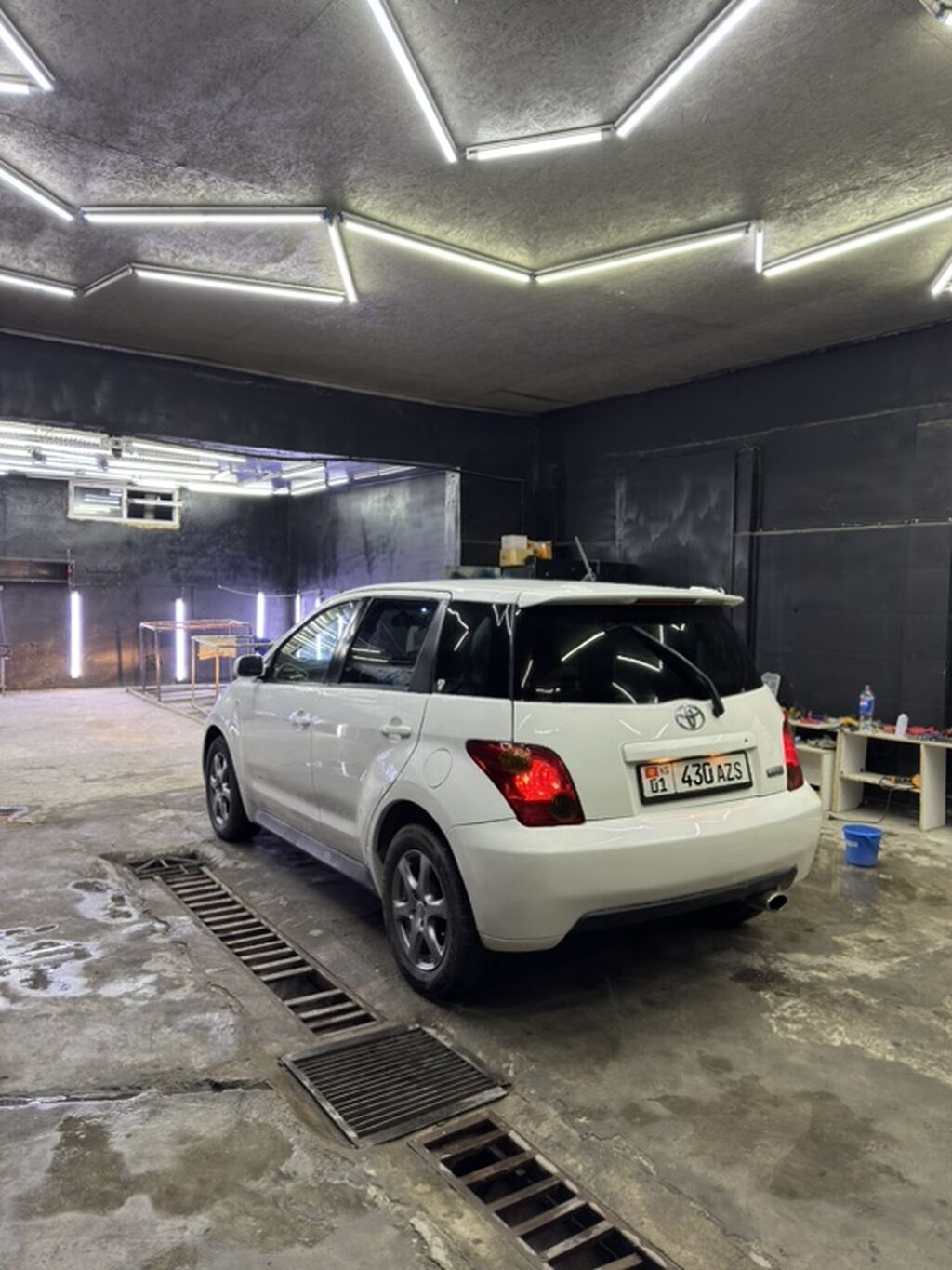 Toyota Ist: 2003 г., 1.5 л, Автомат, Бензин, Хэтчбэк: фото 6