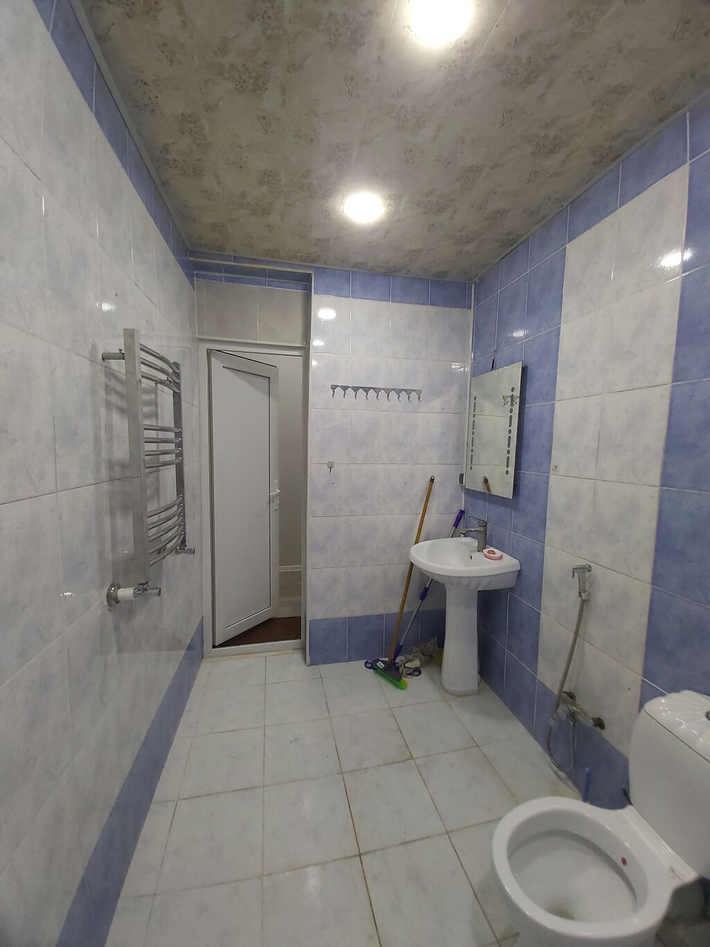 144 kv. m, 3 otaqlı, Qaz, İnternet, İşıq