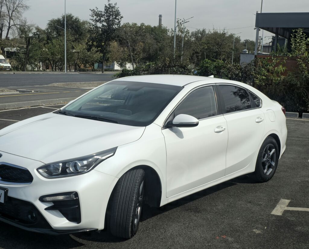 Kia K3: 2020 г., 1.6 л, Бензин: фото 2