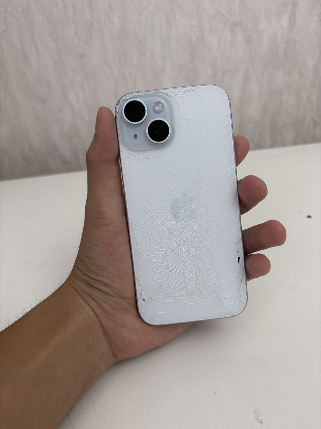 IPhone 15, Б/у, 128 ГБ, Синий, 80 %: фото 2