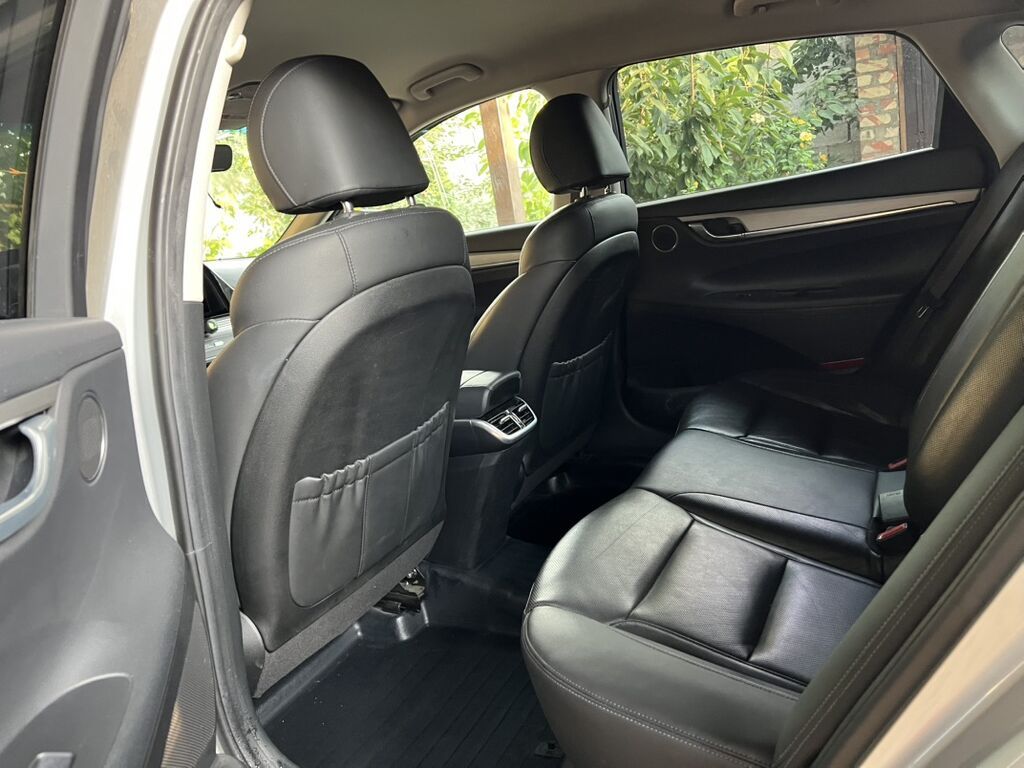 Hyundai Grandeur: 2021 г., 3 л, Автомат, Газ, Седан: фото 7