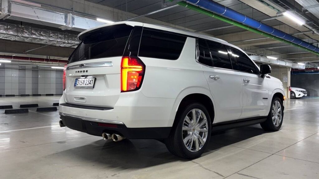 Chevrolet Tahoe: 2022 г., 6.2 л, Автомат, Бензин, Внедорожник: фото 3