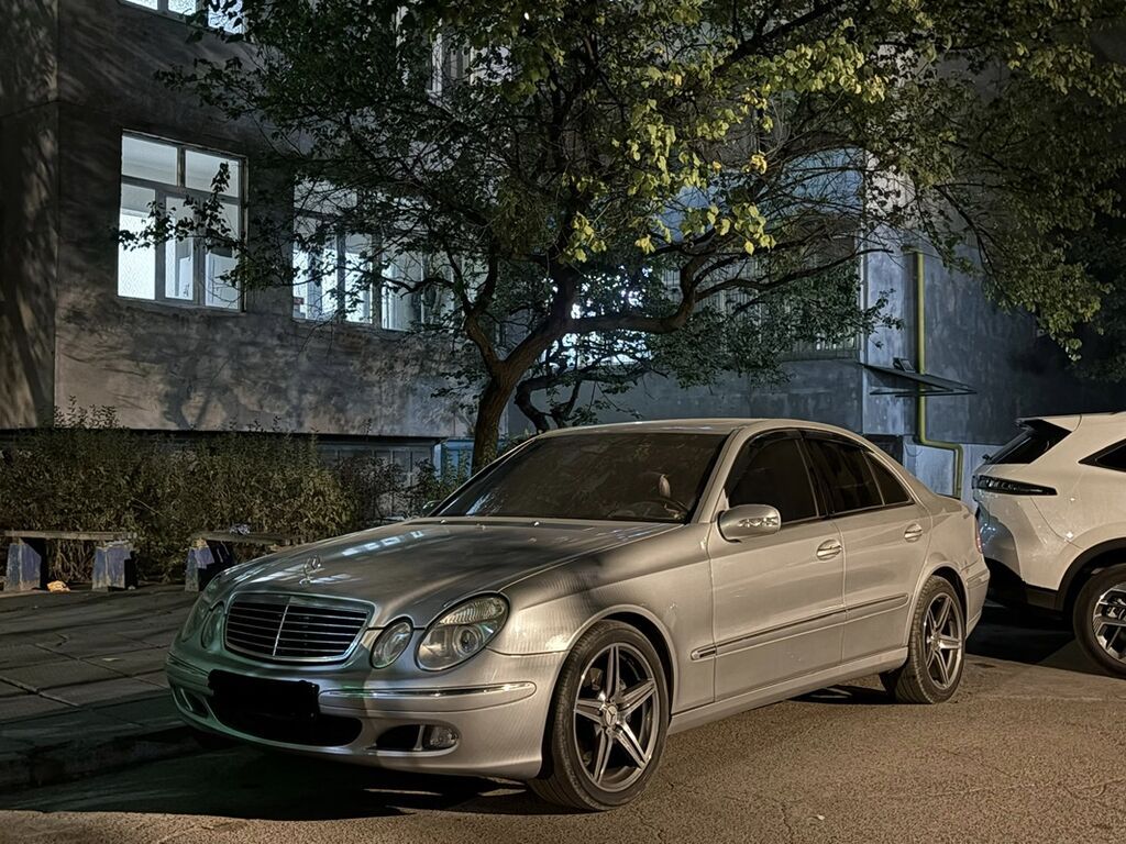 Mercedes-Benz E-Class: 2002 г., 3.2 л, Автомат, Бензин, Седан: фото 4