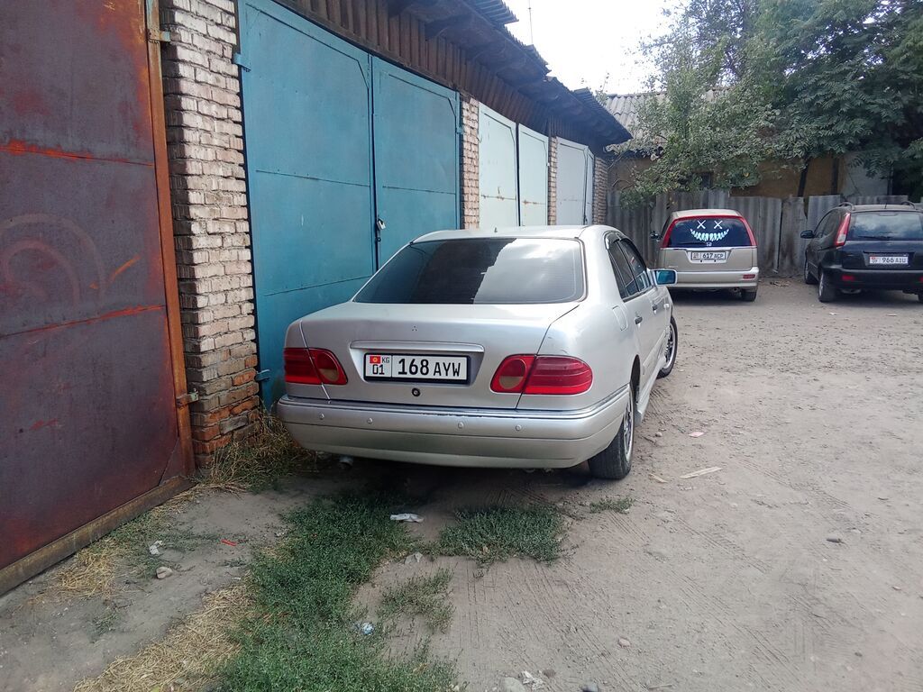 Mercedes-Benz E-Class: 1999 г., 3.2 л, Автомат, Бензин, Седан: фото 3