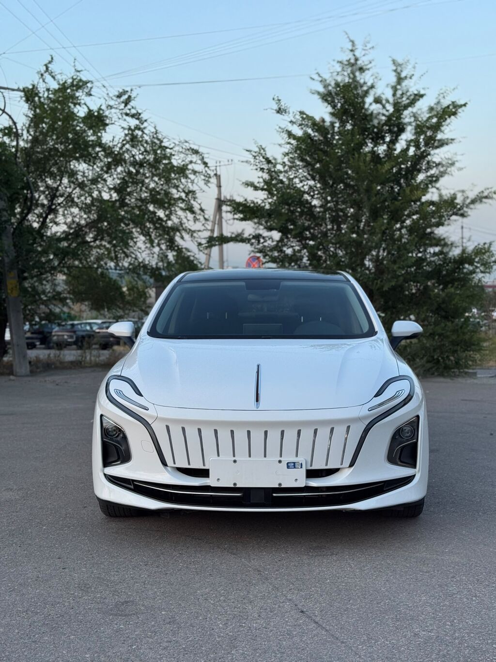 Roewe : 2022 г., 5.5 л, Автомат, Электромобиль, Седан: фото 8
