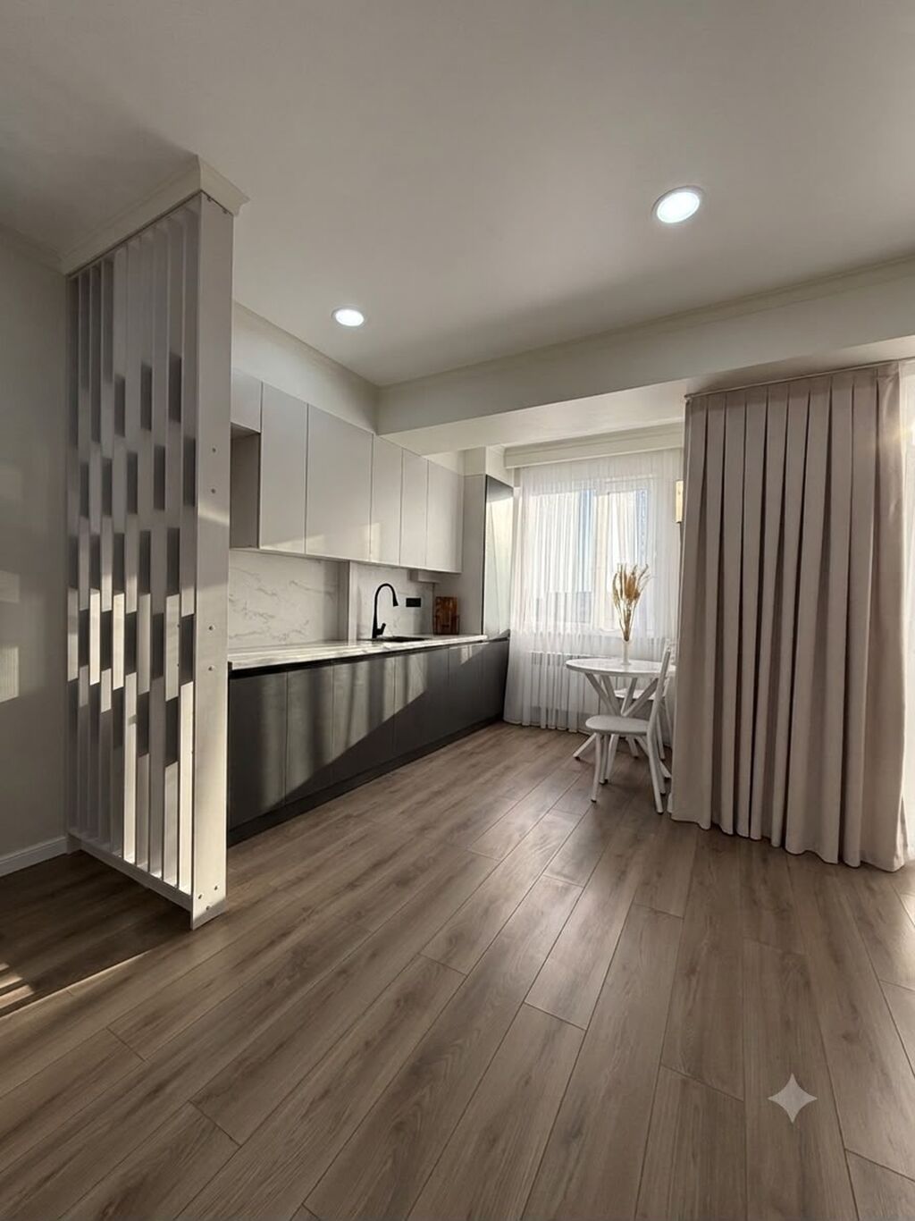 1 комната, 31 м², ул. Калык Акиева Элитка, 9 этаж, Дизайнерский ремонт: фото 1