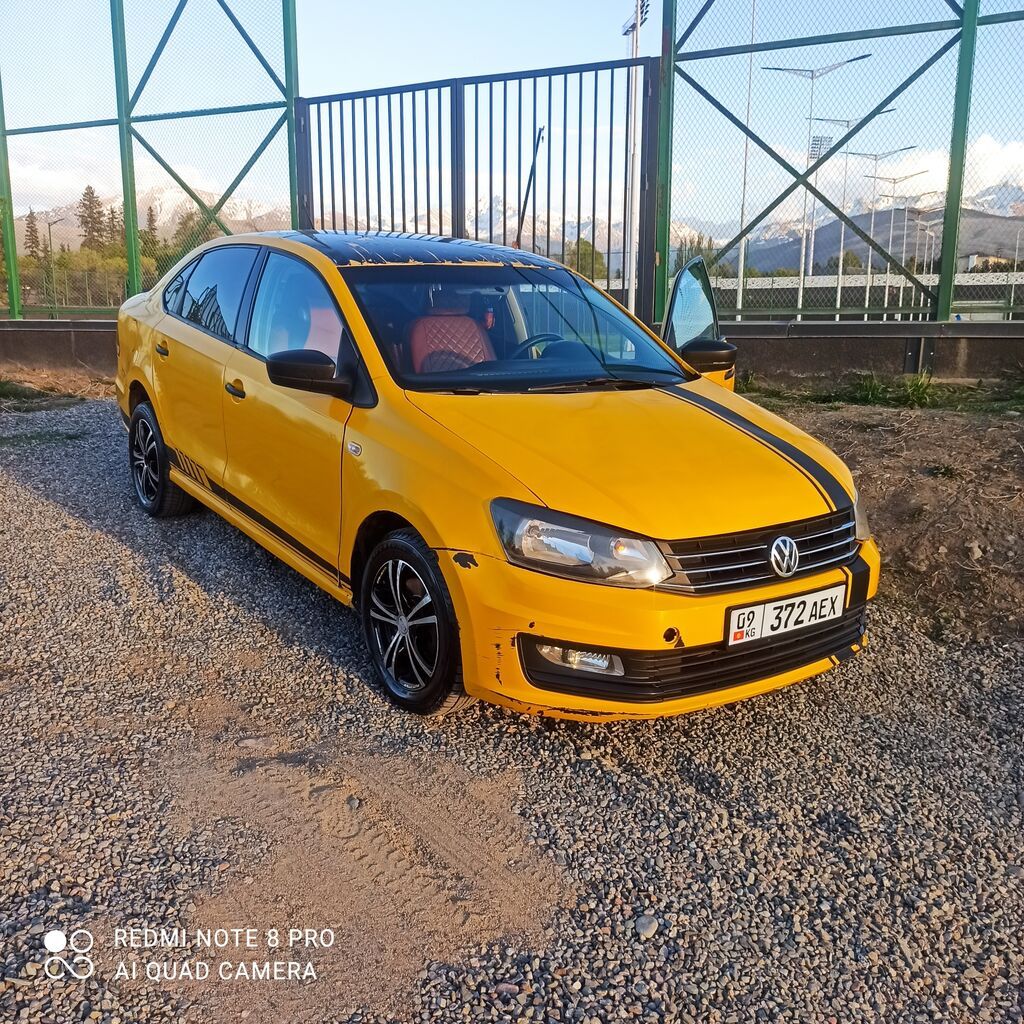 Volkswagen Polo: 2017 г., 1.6 л, Механика, Бензин, Седан: фото 2
