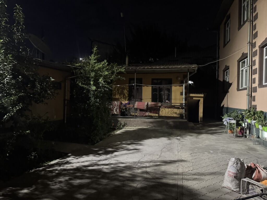 300 м², 6 комнат и более: фото 1