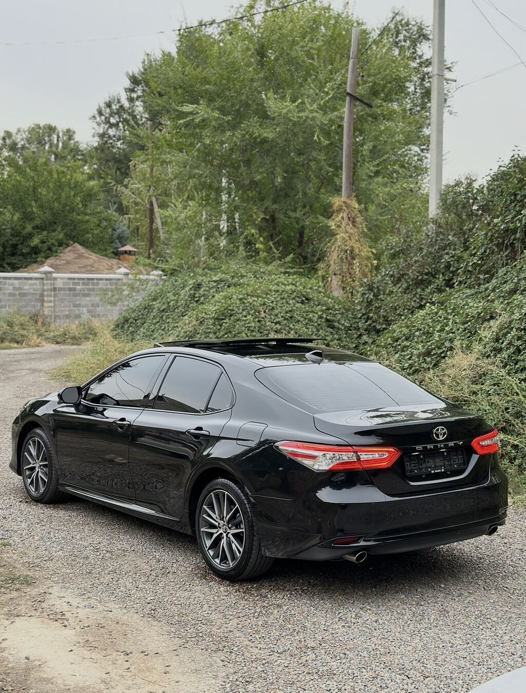 Toyota Camry: 2023 г., 2.5 л, Автомат, Бензин, Седан: фото 2