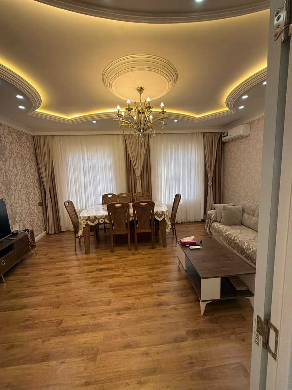 3 otaqlı, 156 kv. m, Kredit yoxdur, Yeni təmirli