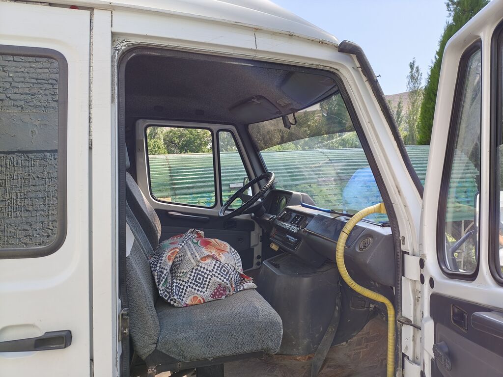 Продаётся микроавтобус Mercedes-Benz Sprinter (T1), 1994 г., дизель: фото 5
