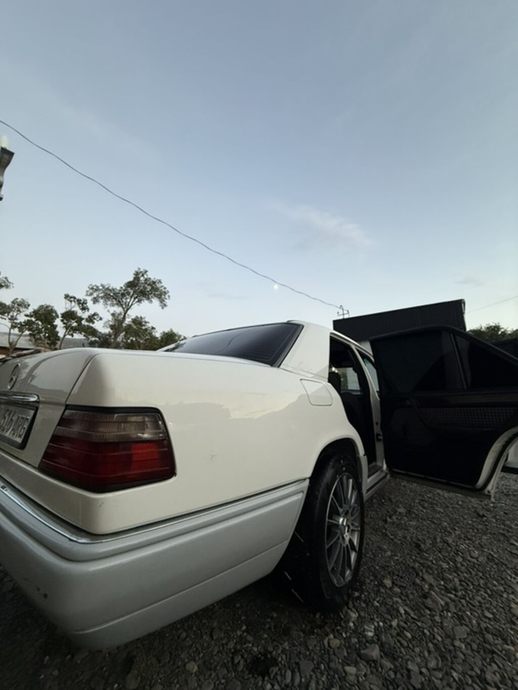 Mercedes-Benz W124: 1994 г., 2.3 л, Автомат, Бензин, Седан: фото 5