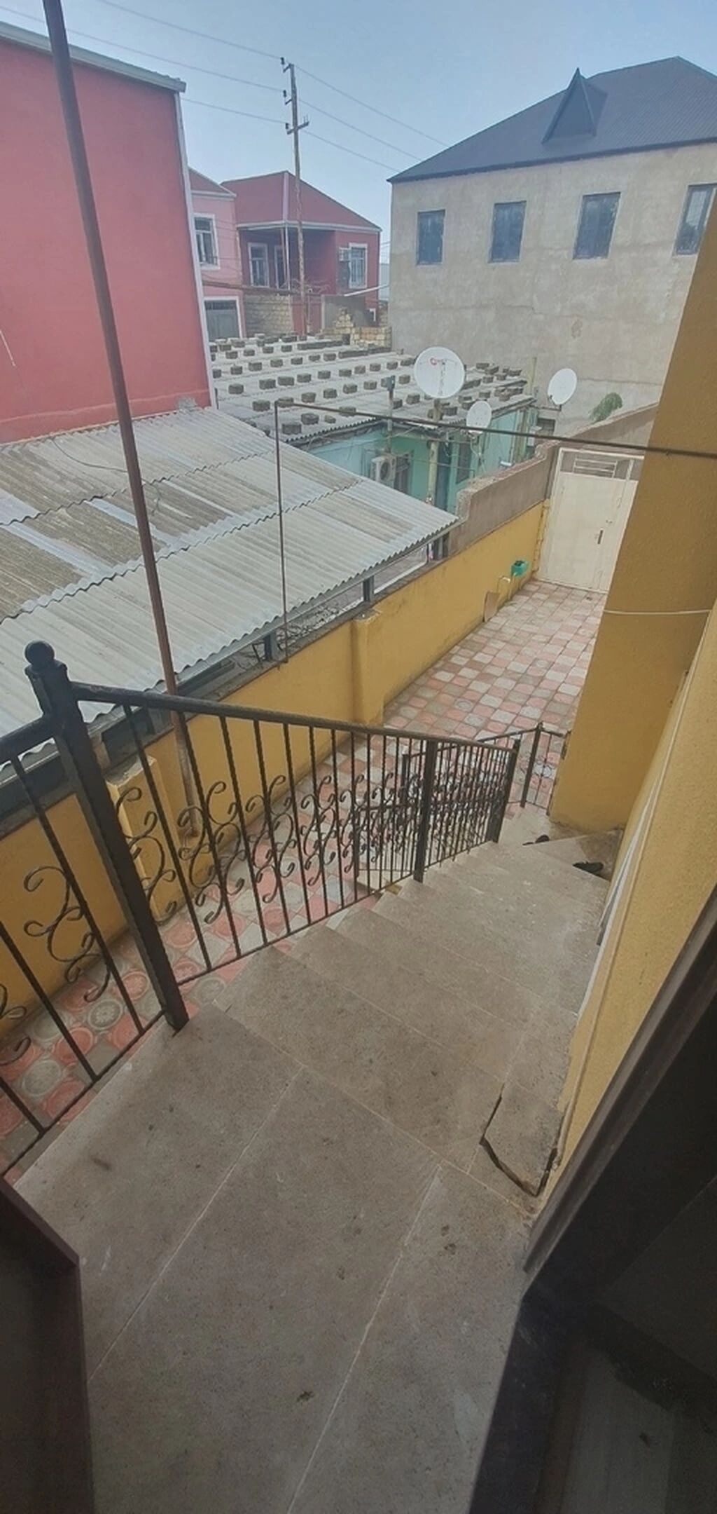 5 otaqlı, 160 kv. m, Yeni təmirli