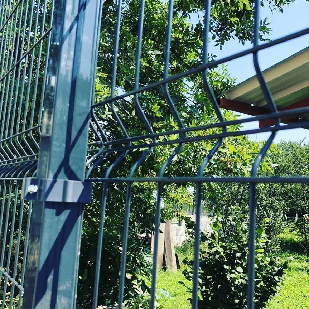 Proizvodi od rolovanog metala, metalni kanali: Pletena zica svih vrsta i dimenzija od 3x3 do 7,5x7,5 visine do 3m