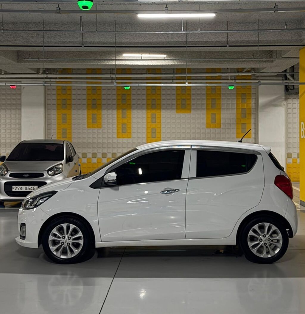Chevrolet Spark: 2020 г., 1 л, Автомат, Бензин, Хэтчбэк: фото 2