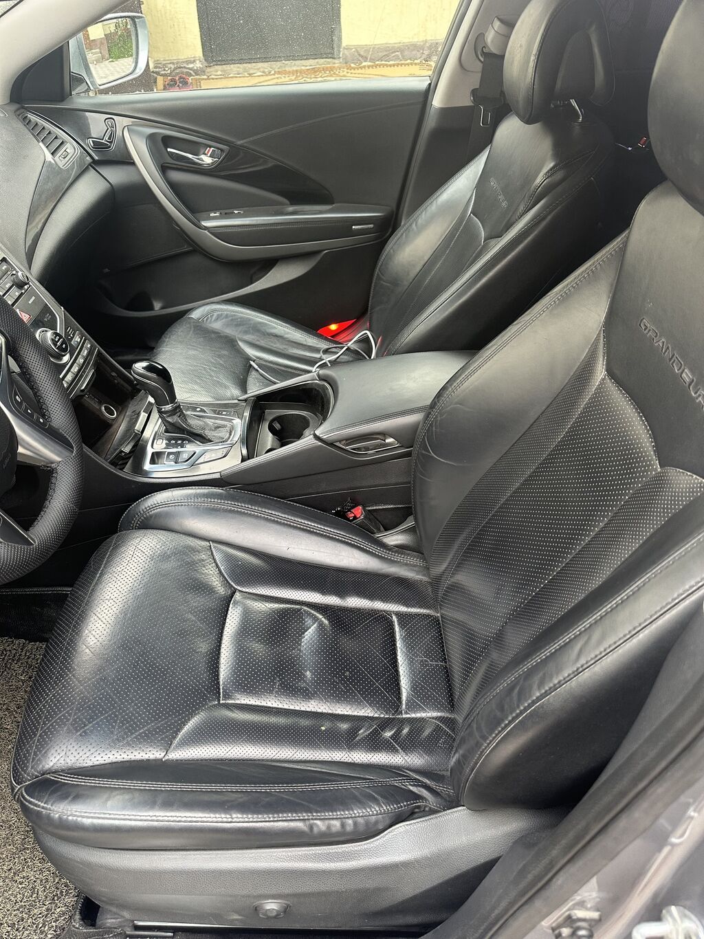 Hyundai Grandeur: 2015 г., 3 л, Автомат, Бензин, Седан: фото 8
