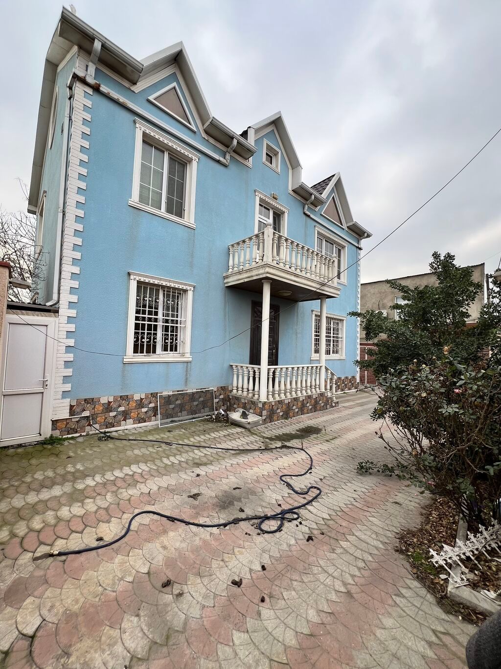 Binəqədidə 4 otaqlı həyət evi satılır, 180 m², 150 000 AZN, şəkil 2 / 12