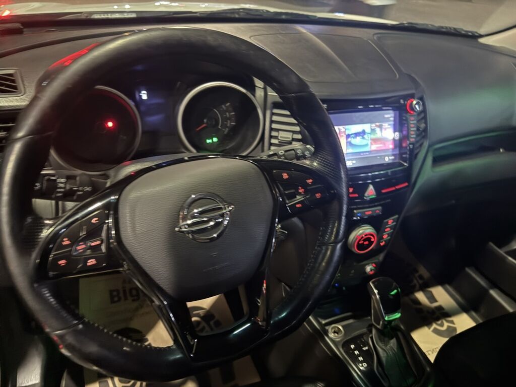 Ssangyong Tivoli: 2019 г., 1.6 л, Автомат, Дизель, Кроссовер: фото 2