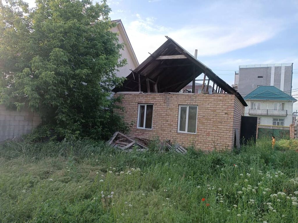 Продаётся участок 5 соток + времянка в ж/м Кара-Жыгач — идеален под: фото 1