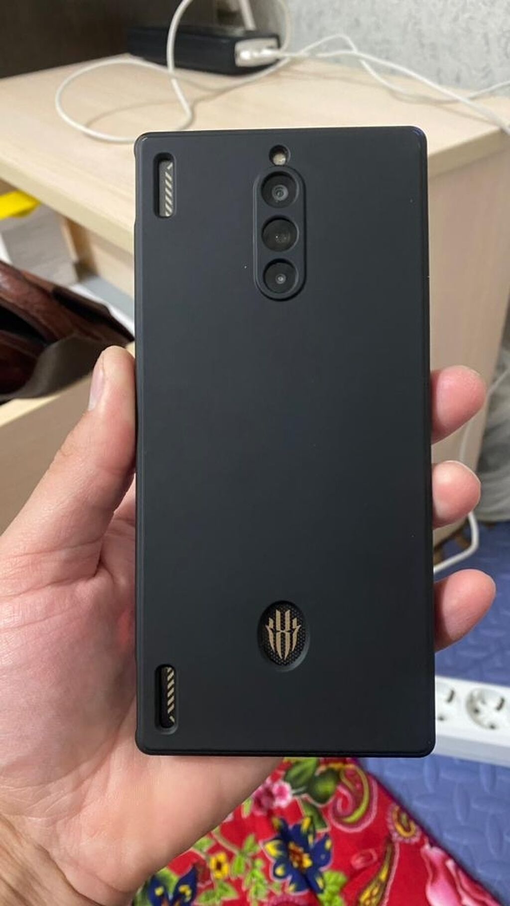 ZTE Nubia Red Magic 8 Pro, Новый, 512 ГБ, цвет - Черный, 2 SIM: фото 3