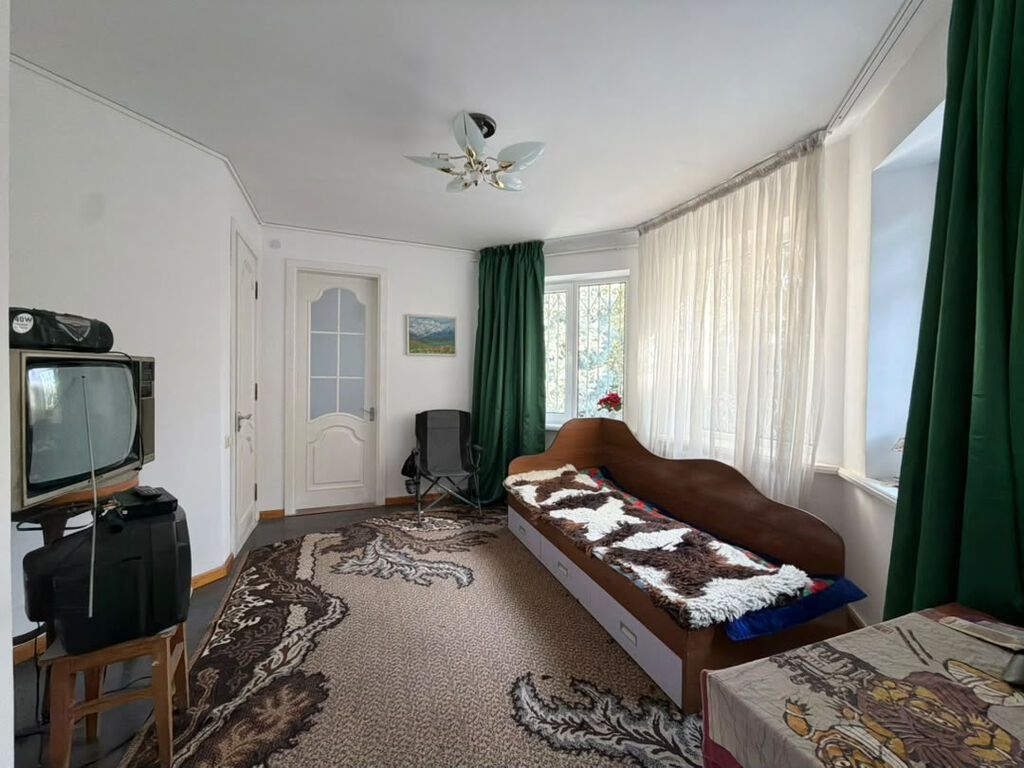 A house for rent in the Orto-Sai village. The safest area with clean: фото 3