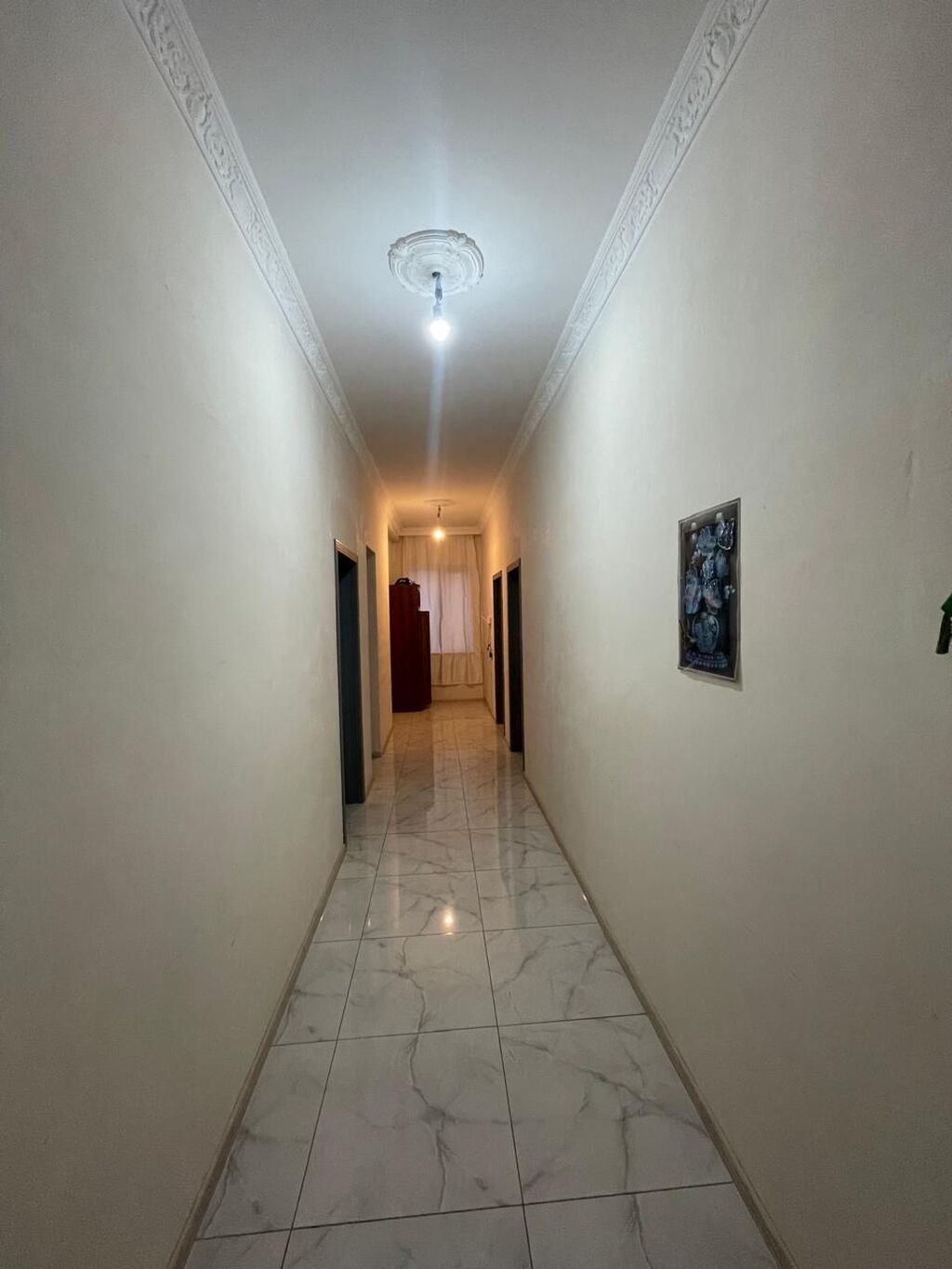 6 otaqlı, 240 kv. m, Yeni təmirli