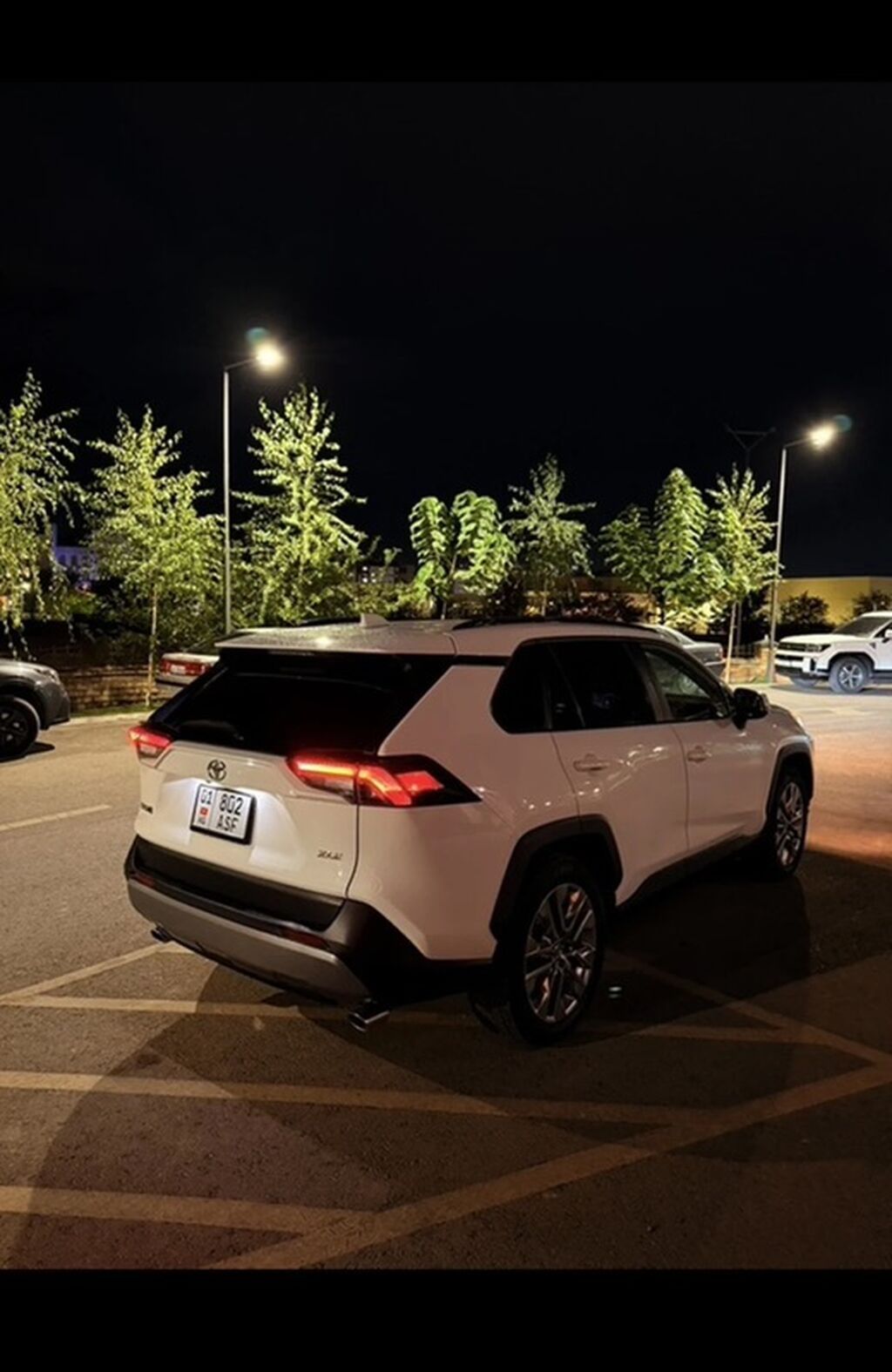 Toyota RAV4: 2019 г., 2.5 л, Автомат, Бензин, Кроссовер: фото 4