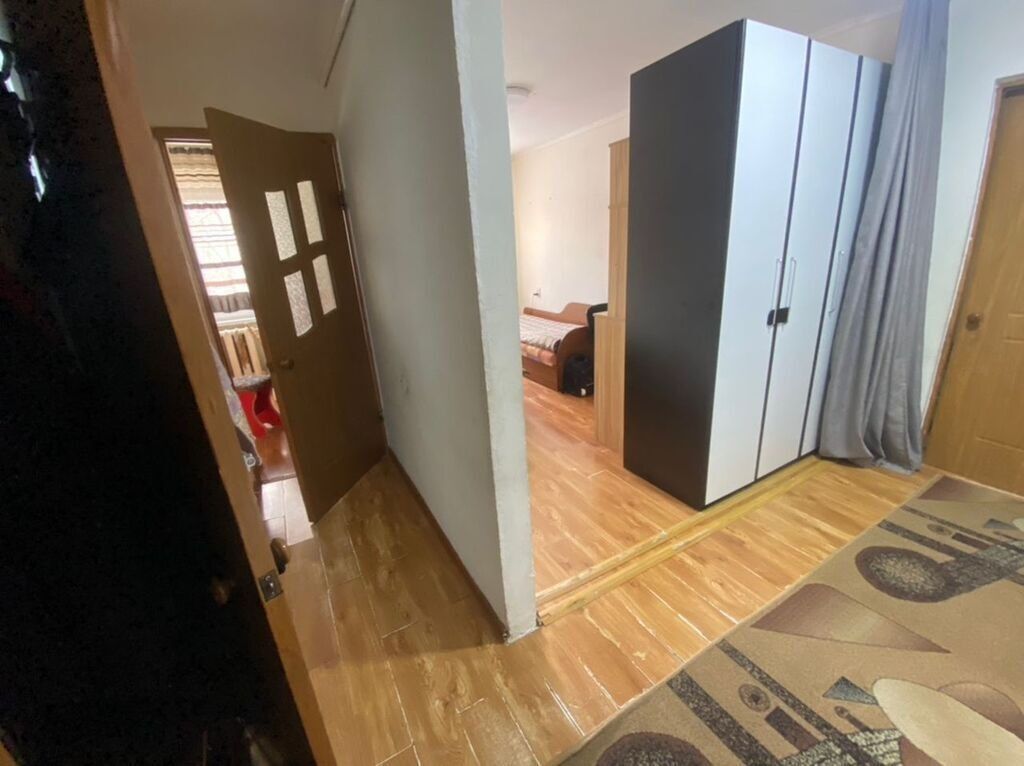 2 комнаты, 44 м², 4 мкр 104 серия, 1 этаж, Косметический ремонт: фото 2