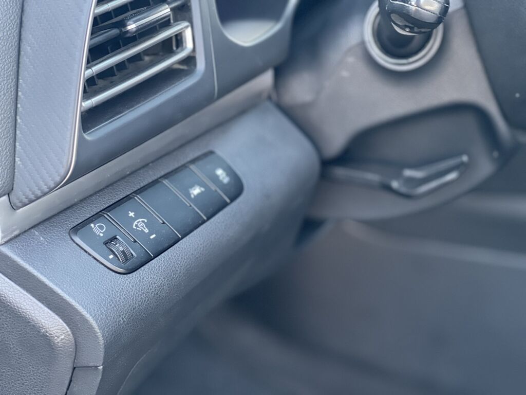 Hyundai Avante: 2019 г., 1.6 л, Автомат, Бензин, Седан: фото 4