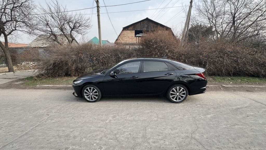 Hyundai Avante: 2020 г., 1.6 л, Автомат, Бензин, Седан — фото 3