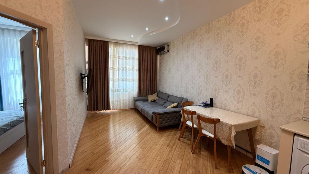 ✨ Nəsirəddin Tusi Klinikası Və Biznes Universitetinin Yanında 70 m²