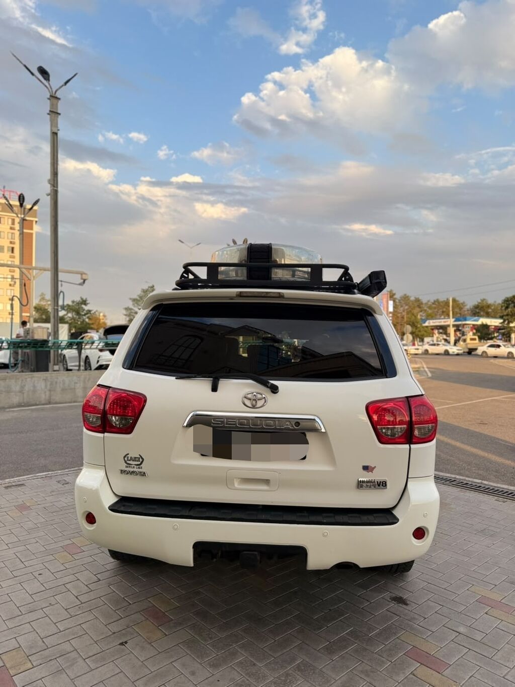 Toyota Sequoia: 2008 г., 5.7 л, Автомат, Газ, Внедорожник: фото 7