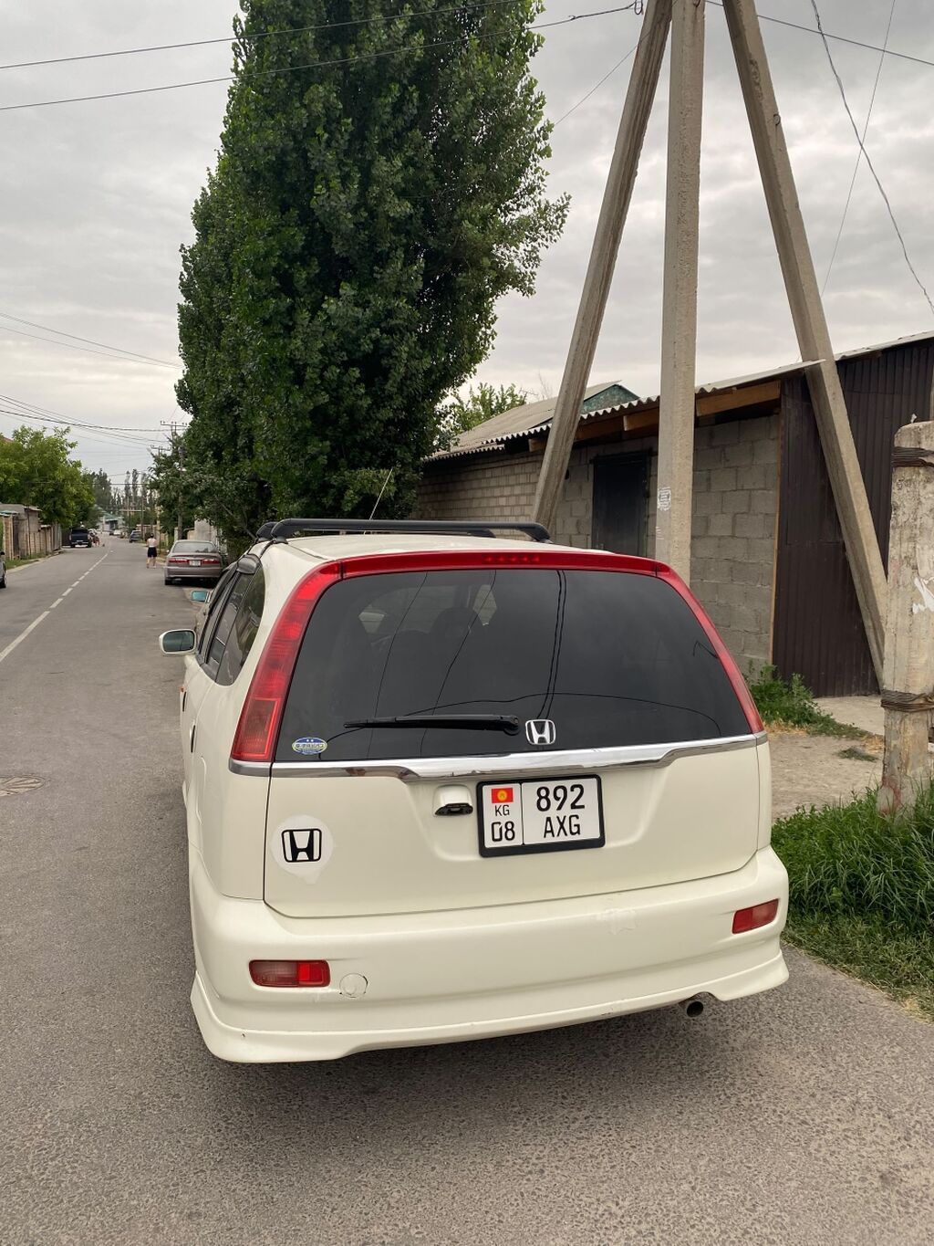 Honda Stream 2001 г., 1.7 л, автомат, 7 мест: фото 7