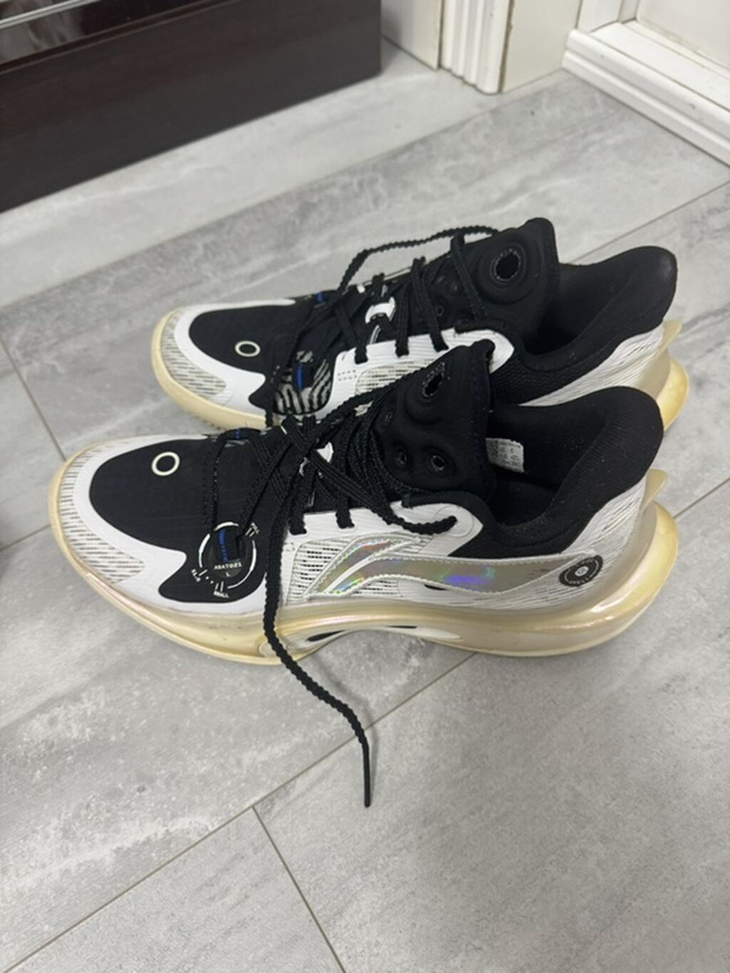 Баскетбольные кроссовки Li-Ning (серия Way of Wade, цвет Black/White): фото 4