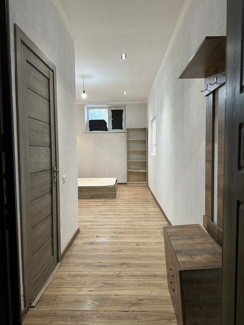 950$ за кв/м Комната-студия с ремонтом - Просторное прямоугольное: фото 5