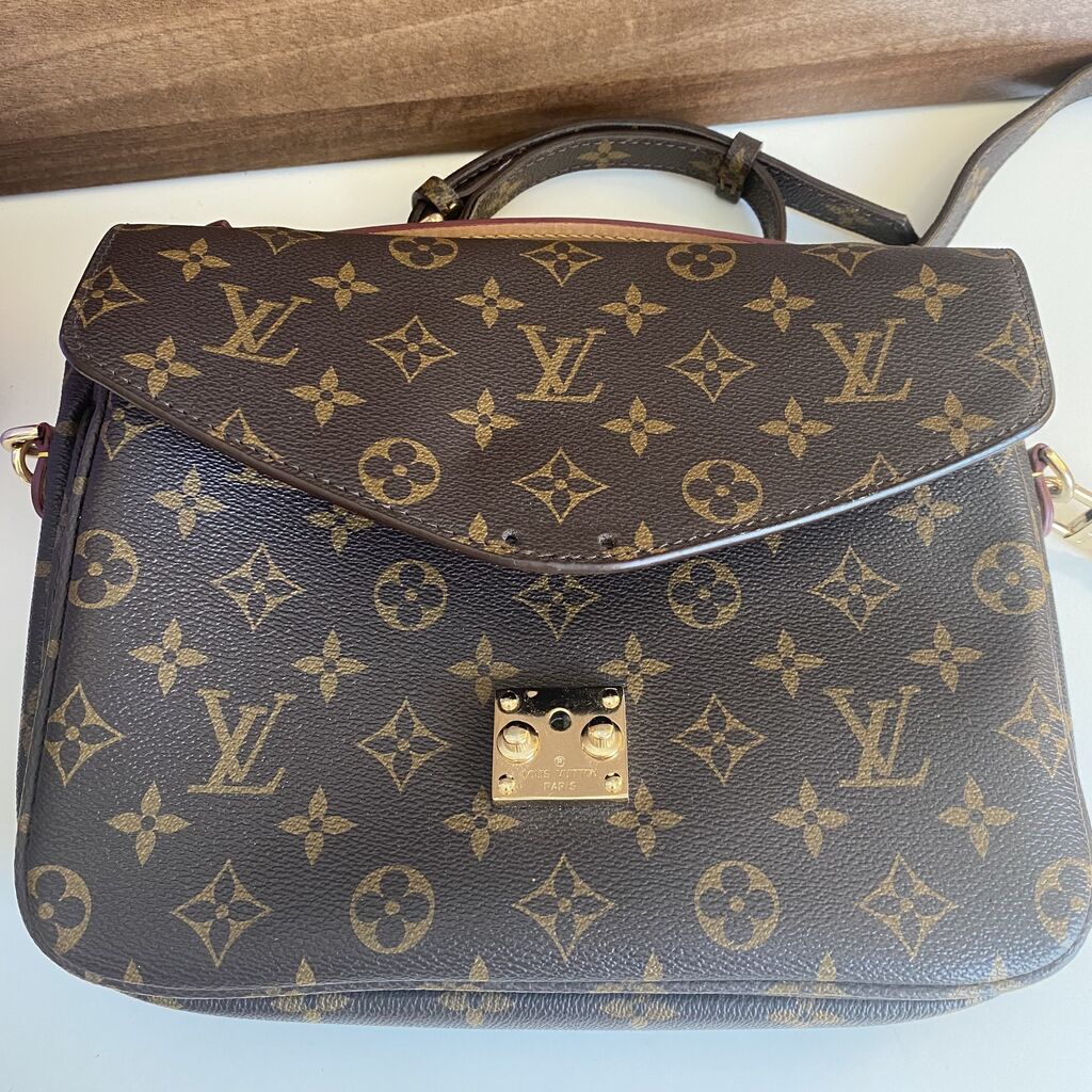 Louis Vuitton original muska torba, Leskovac 