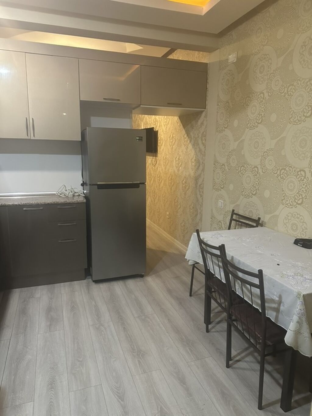 1 otaqlı mənzil – tam mebel və avadanlıqla - Daxili plan: geniş giriş