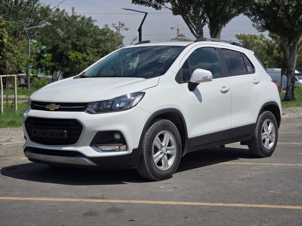 Chevrolet Trax: 2020 г., 1.4 л, Автомат, Кроссовер: фото 3